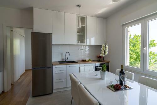 Private Villa Golden Hour With A View Of Split Area