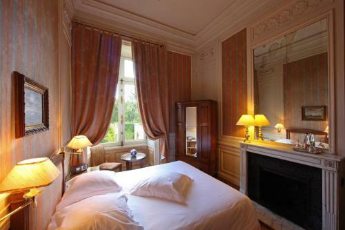 Hotel Abbaye Des Vaux De Cernay
