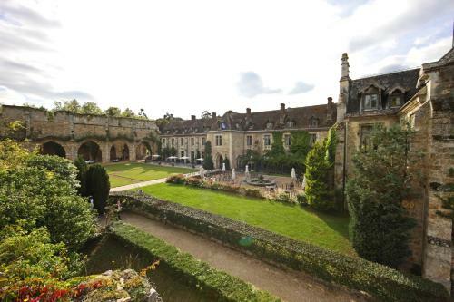 Hotel Abbaye Des Vaux De Cernay