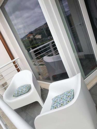 Xenia By Carla?s Home