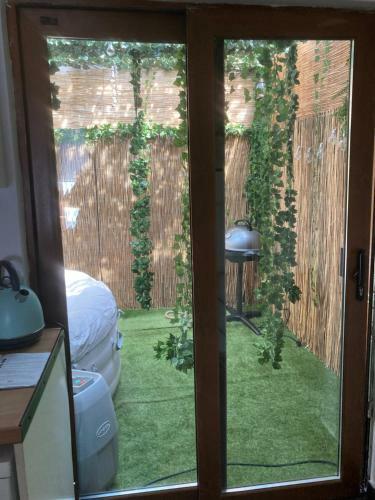 Apartamento Jacuzzi Jungle City Centre