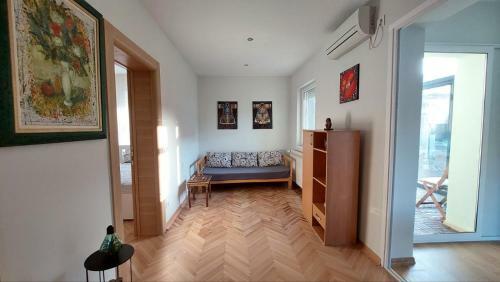 Apartman - Kuca Inna