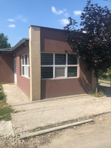 Apartamento Comfortable One Bedroom Unit, Wi Fi , Separated Build