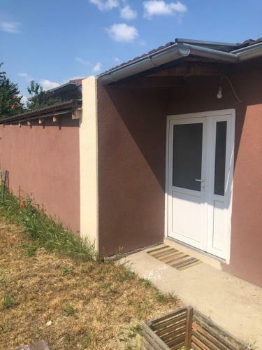 Apartamento Comfortable One Bedroom Unit, Wi Fi , Separated Build
