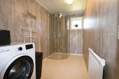 Nice Cottage With A View Of Teakerssjon