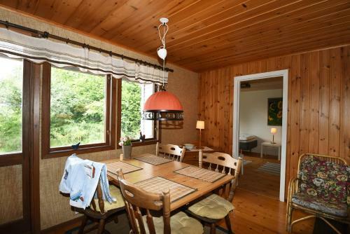 Nice Cottage On �land By The Sea