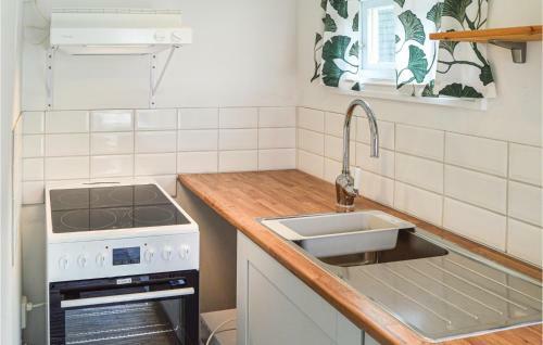 Nice Home In Stavsn�s With 1 Bedrooms