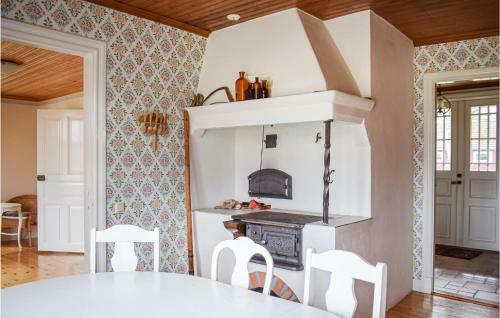 Awesome Home In Eksj� With Sauna, Wifi And 3 Bedrooms #332