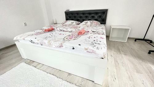 Apartament Linistit / Cozy Apartment