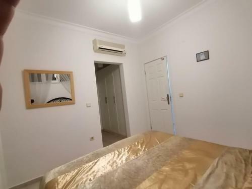 Denize S?f?r 3+1 Triplex Site ?�erisinde Havuzlu Villa