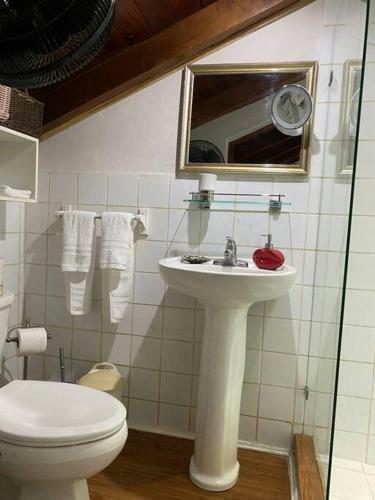 Apartamento Beautiful Loft! Walk From The Beach!