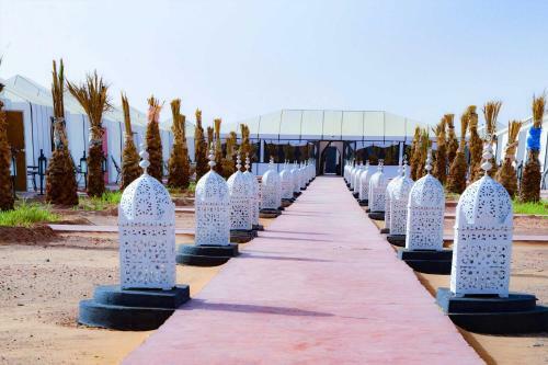 Relaxing Desert Camp - Luxury & Royal