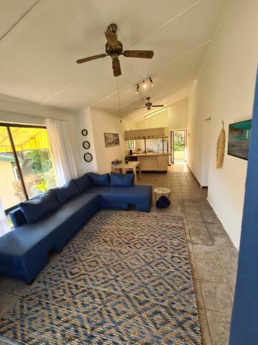 Cheerful 2 Bedroom Cottage With A Communal Pool