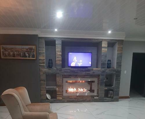 5 Bedroom Villa With Views In Secure Estate