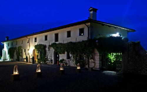 Hotel Villa Policreti