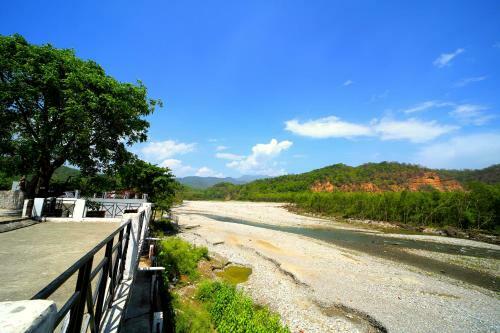 Hotel Anand Aamod Spa And Resort-riverside Resort