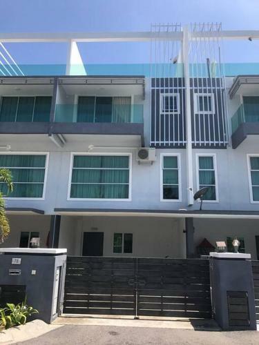 Marina Island Tiara Bay Villa
