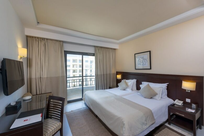 Le Corail Suites Hotel