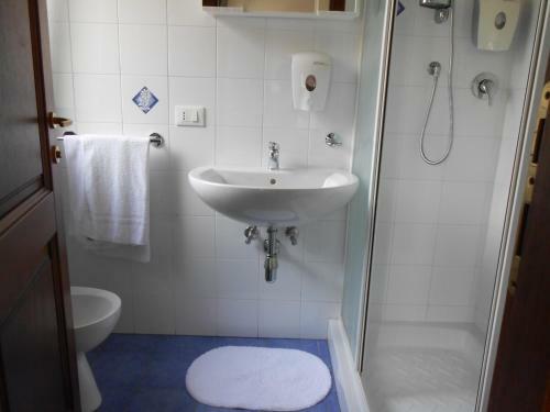 Hostal Residence Melodie