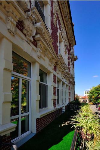 City Art Boutique Hotel