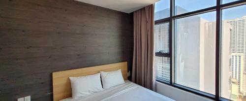 Nha Trang Ocean & City View Apartment