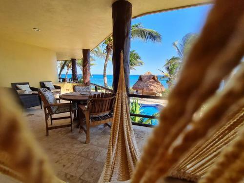Apartamento Stylish Oceanfront Condo With Pool