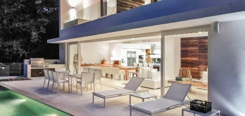 New Oceanfront Luxury Villa In Puerto Vallarta