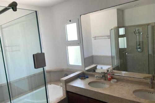 Apartamento Lux Condo. 2 Pools-gym-beach-5th Ave.parking