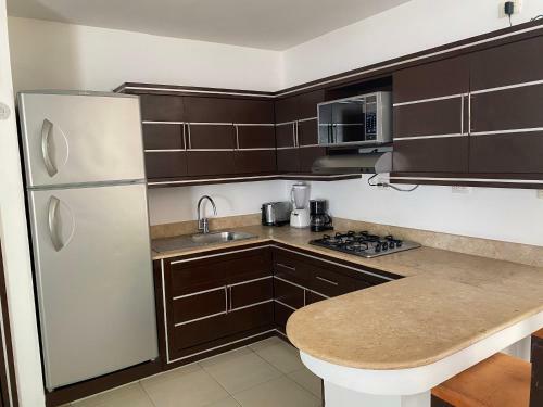 Apartamento Condo Cache 25 Avenida