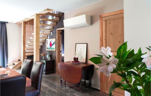 Stunning Home In Knesselare With 3 Bedrooms