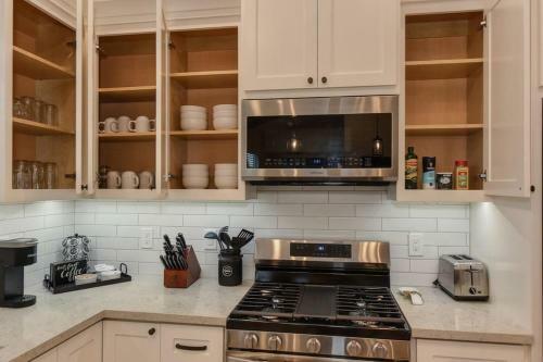 Rustic Modern Home Near Sutter St &historic Folsom