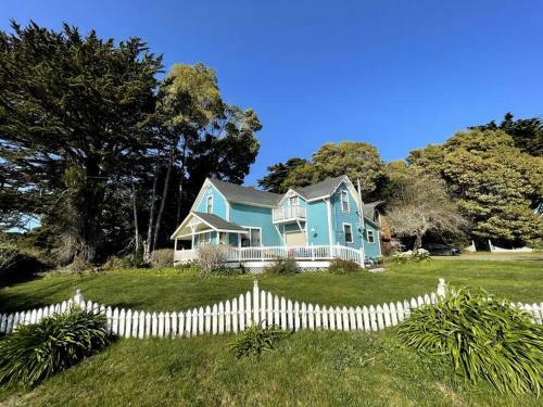 Annie's Beach House Inn Blue Pacific Get-away