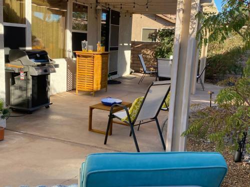Modern Large Home In Golf Course Community