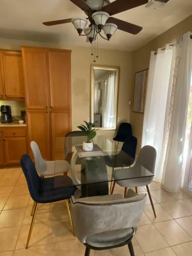 Modern Large Home In Golf Course Community