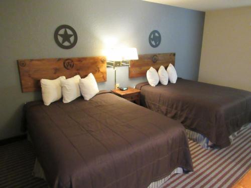 Atria Hotel And Rv