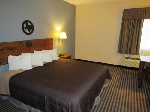 Atria Hotel And Rv
