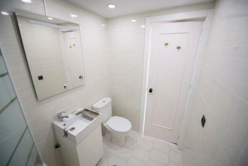 Apartamento Benal Beach Sea Front Holiday Home