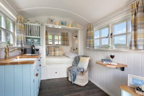 The Heron Shepherds Hut At Lyth Valley