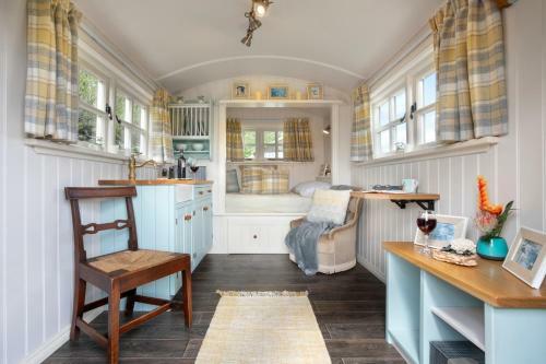 The Heron Shepherds Hut At Lyth Valley
