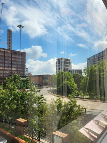 Modern City Centre Apartment (sleeps 4)