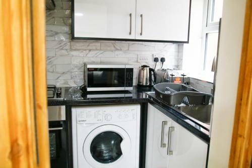 Apartamento City Road Birmingham Studios From Oofy With En-suites