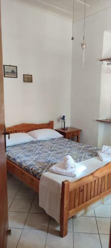 Maroudas Traditional Guest House