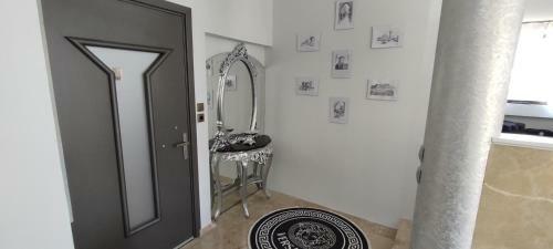Ixian House Apartment