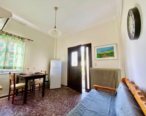Montsenigos Garden Apartment