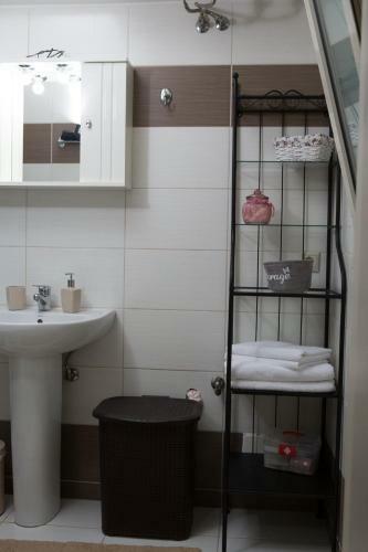 Anemone City Center Apartment