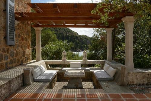 Bed & Breakfast Patrick & Joan Leigh Fermor House