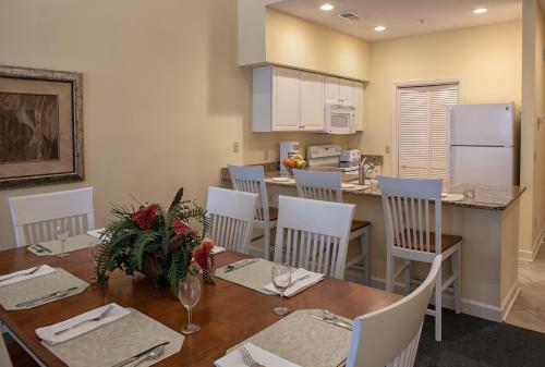 Hotel Shipyard Resorts By Spinnaker