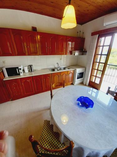 Ekie Apartment 2 With Sea View
