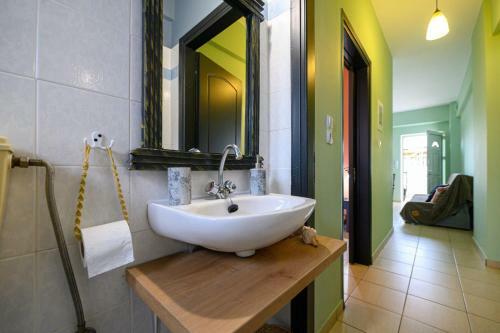 Rea Apartment " 1 Minute From The Beach "