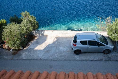 Apartments Lastovo Sili?